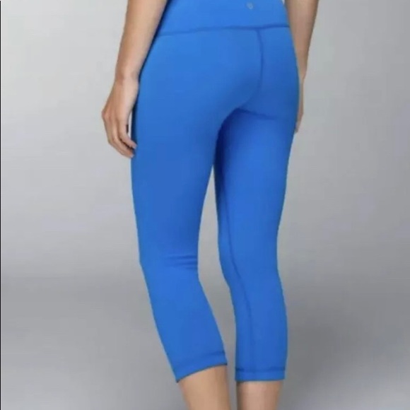 Lululemon Reversible Wunder Under Crops - Picture 2 of 5